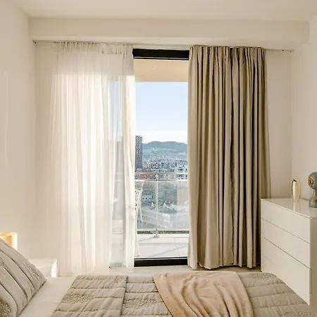 Apartment Quiet 1-bedroom New Building With View *